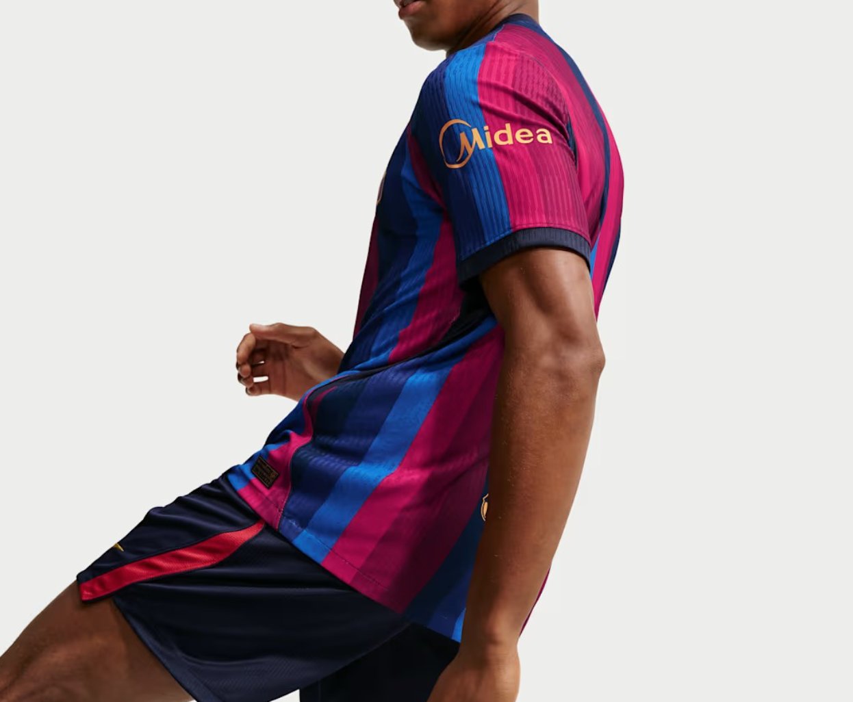Barça Domicile 26/27 — vue 3