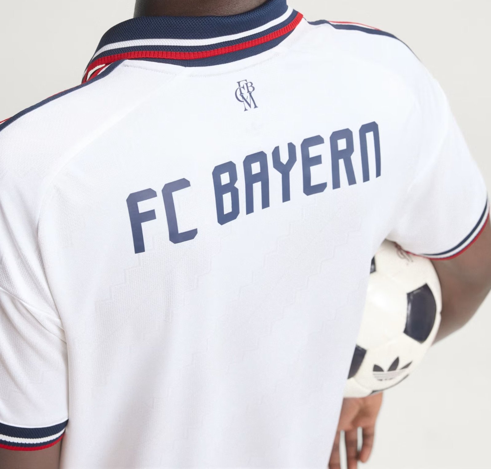 Bayern Extérieur 26/27 — vue 4